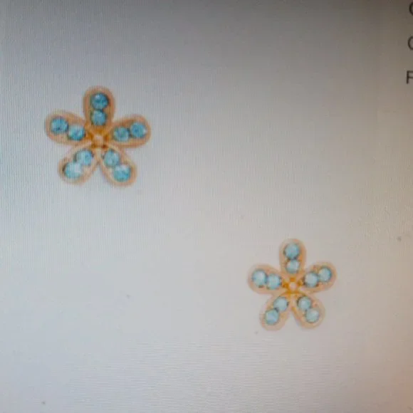 *PRICE DROP* New Kate Spade Aquamarine Flower Studs in gold setting. - Picture 1 of 6